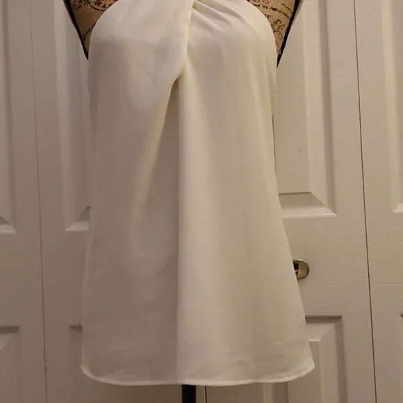 White Halter Top. Sz. M - Picture 2 of 5